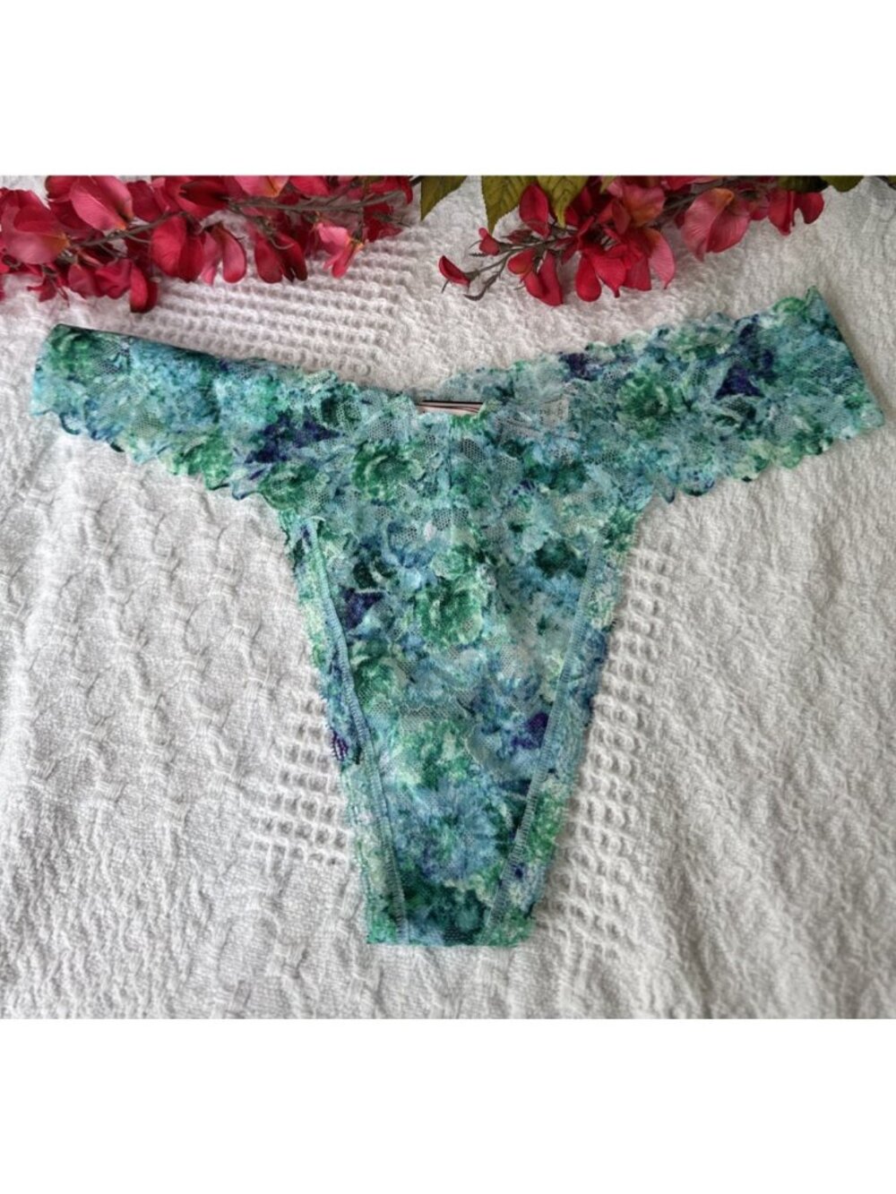 VICTORIA'S SECRET L LARGE BLUE PURPLE GREEN FLORAL WIDE STRING THONG PANTIES NWT